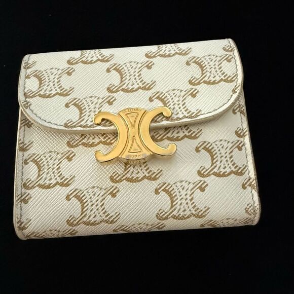 Used in excellent condition Celine wallet  with  gold hardware - Picture 1 of 9